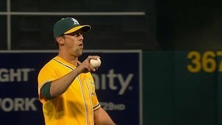 CLE@OAK: Gregerson fans two in A's debut