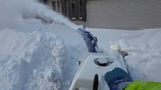 【小型除雪機】今朝のやや固めの置き雪～YSF860で処理します【Snow Removal】