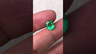 Natural Emerald Oval 2.74 cts. Vivid Green-Loose Natural Emerald Oval Vibrant Gemstone- daylight