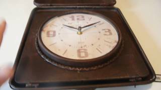 Horloge en boite - Ere Vintage