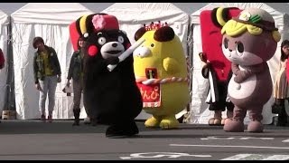 くまモンの野球大会　Kumamon played baseball.