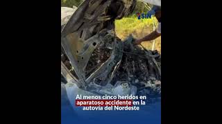 Al menos cinco heridos en aparatoso accidente en la autovía del Nordeste