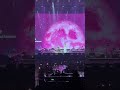 IU - Strawberry moon (HEREH WORLD TOUR - London 2024)