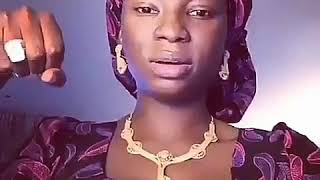 Cikin fushi,  Hajiya Hauwa Jaruma ta kirayi jaruman film a wani shashi na Najeria karuwai cikin