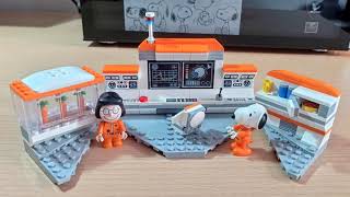 Peanuts -  Space Traveler building blocks