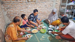 Makan Malam Bareng Keluarga, Setelah Kerja Seharian