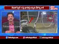 కారును తప్పించబోయి బస్సును ఢీ కొట్టిన లారీ.. bus hits lorry at jadcherla mahabubnagar