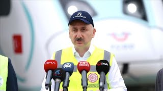 Bakan Karaismailoğlu: Milli elektrikli tren 30 Ağustos'ta ray ve yol testlerine başlayacak