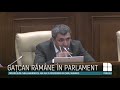 Сum a fost întâmpinat gaţcan de colegii din parlament pe unde aţi umblat