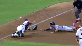 STL@ARI: Garcia hustles to third, shakes off injury