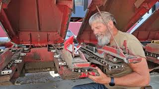 Replacing stalk rolls on the 1063 corn head