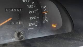 What means yellow oil jug can warning light ?