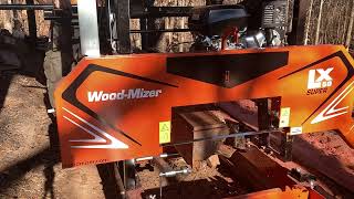 FIRST LOG ON NEW WOODMIZER LX50 SUPER - CUTS GREAT
