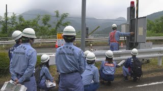 豪雨時に通行止め　遮断機の操作訓練(24/06/21)