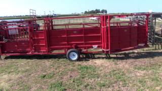 Mid-Plains Equipment Titan West Portable Tub and Alley with a Cattlemen's Combo Chute