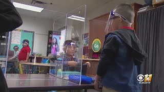 Dallas ISD To Survey Staff, Parents On Changes To School Calendar