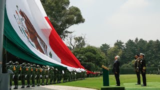 Ceremonia de revista de entrada de la Comandancia del Ejército Mexicano, desde Campo Marte