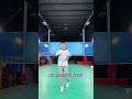 how to hit a high and far shot while backing up in badminton后退中怎么打高远球？正手被动发力步法运用！这才是你实战会用到的技术