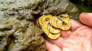 really surprised to find a lot of ancient gold coins underground