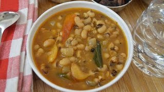 Thatta Payaru Kulambu / தட்டபயறு குழம்பு செய்முறை - Chettinad Thatta Payaru Kulambu Recipe