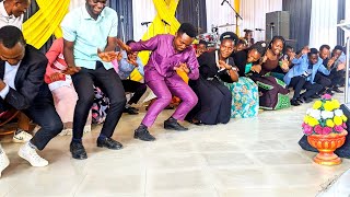 CASFETA TAYOMI MUST SONG;-INAWEZEKANA LIVE PERFORMANCE WAIMBAJI WAMEFANYIKA BARAKA SANA