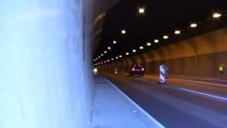 HONDA CBR 900 RR Fireblade im Tunnel.  !!!EXTREM LAUT!!!