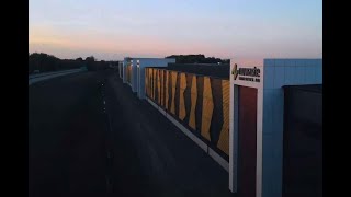Experience what happens inside a logistics facility!