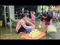 Harvest melons to sell at the Buy food to cook at homeSingle mother Tieu Lai