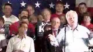 Ted Kennedy introduces John Kerry-Iowa (1/10/04)