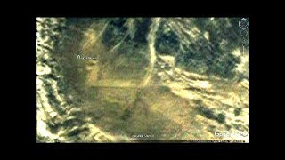 2341（2）Mysterious L shaped Structure in Canadaカナダにある、謎のＬ字型構造物byはやし浩司Hiroshi Hayashi, Japan