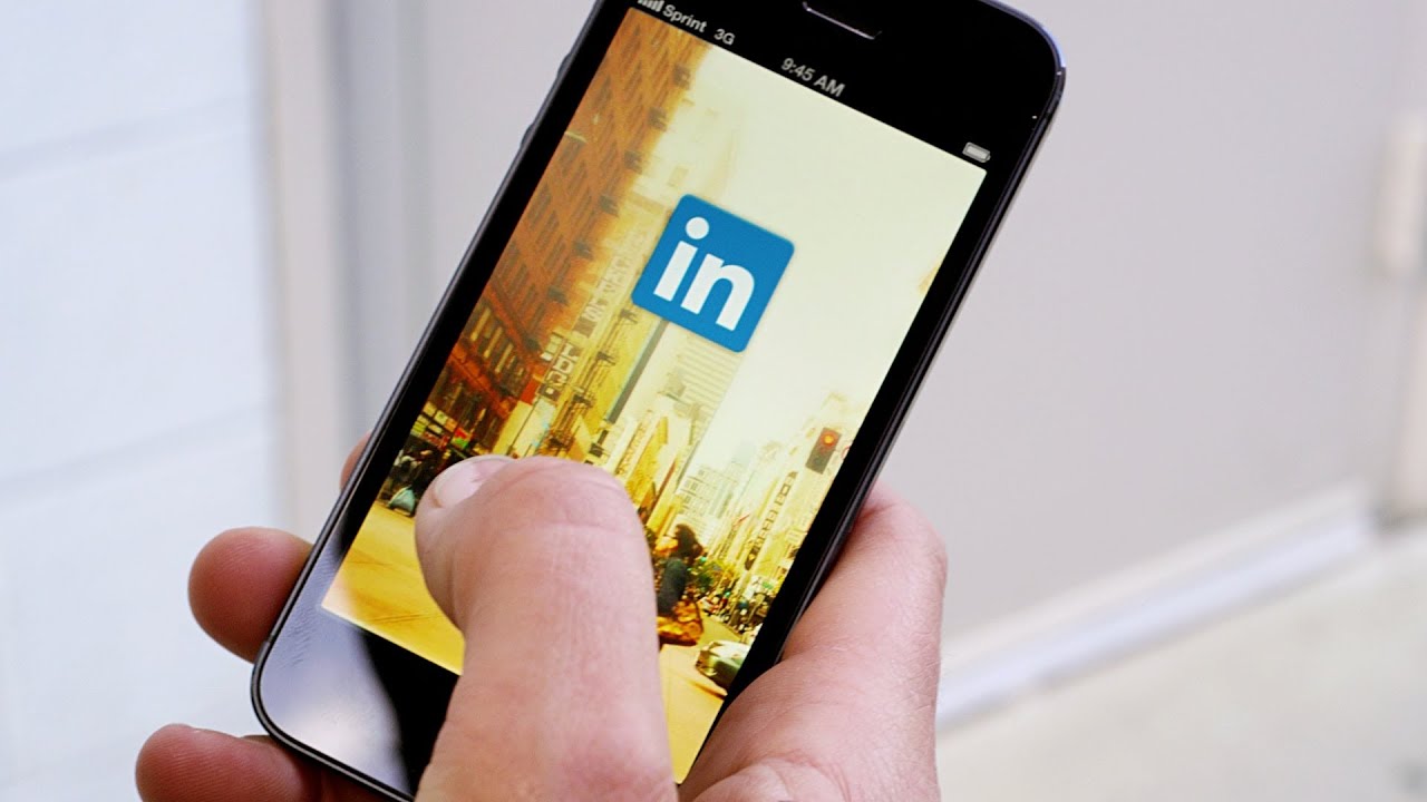 New LinkedIn Mobile App For The Everyday Professional - YouTube