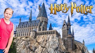 Assistant Visits Wizarding World of Harry Potter and Hogwarts at Universal Studios