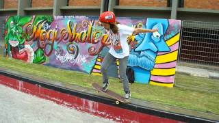 b/s 50-50 saindo de heelflip , leticia gonçalves!