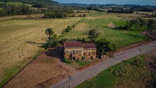 THIS MANSION HAS BEEN ABANDONED SINCE THE FLOOD WITH THE DOORS OPEN!