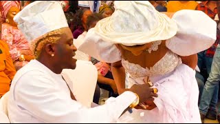 Romantic! Watch How Singer Portable’s Third Wife, Actress Ashabi, Knelt to Receive Money at Naming