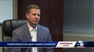 Former Benton County prosecutor: police chief who escaped from prison "has no moral core"