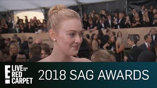 Hear How Dakota Fanning Stays "Normal" in Hollywood | E! Red Carpet & Award Shows