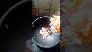 മലയാളിക്ക് ഒന്നിനും ഒരു  ദാരിദ്ര്യം ഇല്ല🤣#shorts#funny#food#viralvideo#youtubeshorts