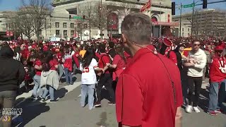 Raw Video: Reporter captures the moment gunshots ring out at Chiefs celebration