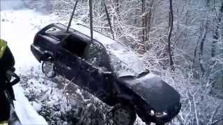 Prometna nesreča | Reševanje vozila iz jezera Most na Soči - Tolmin ( December 2014 ) | Car accident