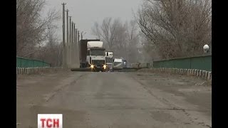 Керівництво 12 батальйону тероборони не пропускає фури до окупованого Луганська