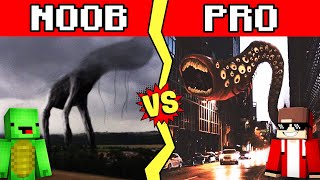 DAY 17 VS TRAIN EATER Build Challenge - NOOB VS PRO BATTLE - Maizen Mizen Mazien Parody