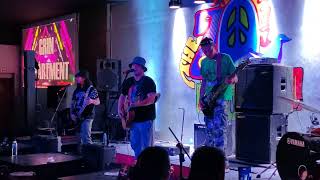 Miss Sa Loob Ng Jeepney  -- Grin Department Live At The 70s Bistro