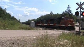 CN Train Spotting: CN 5696 \u0026 2633 Leads Mixed Freight West At Wabamun AB