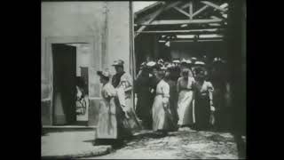 [film] 뤼미에르 형제 - 공장을 나서는 노동자들(Workers Leaving the Lumière Factory.1895)