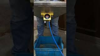 Use case of pneumatic vibrator