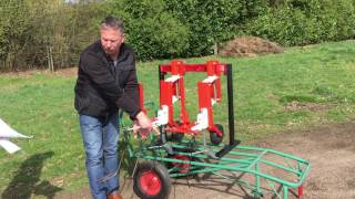 Theo Remij of Frato Tools explains the Torsion weeder