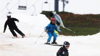 北海道のスキー場でトップ 小樽の「スノークルーズオーンズ」早くも初滑り（2013/11/10）北海道新聞