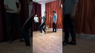Tujhe chaand ke bahane dekhu | sonabhi dance | dance cover | #shorts #ytshorts