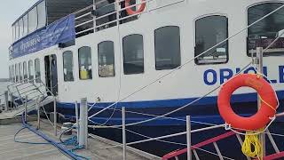 Oriol Boat cleaning by Miko